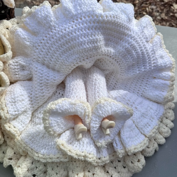 VINTAGE HANDMADE Crocheted Doll with Cream Dress and Pink Accents - Picture 8 of 9